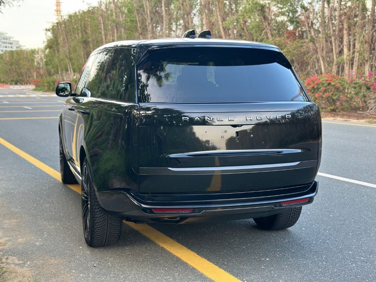 Land Rover Range Rover Autobiography P400 3.0L | 2024 | Diesel V6 | Low Mileage | Perfect Condition