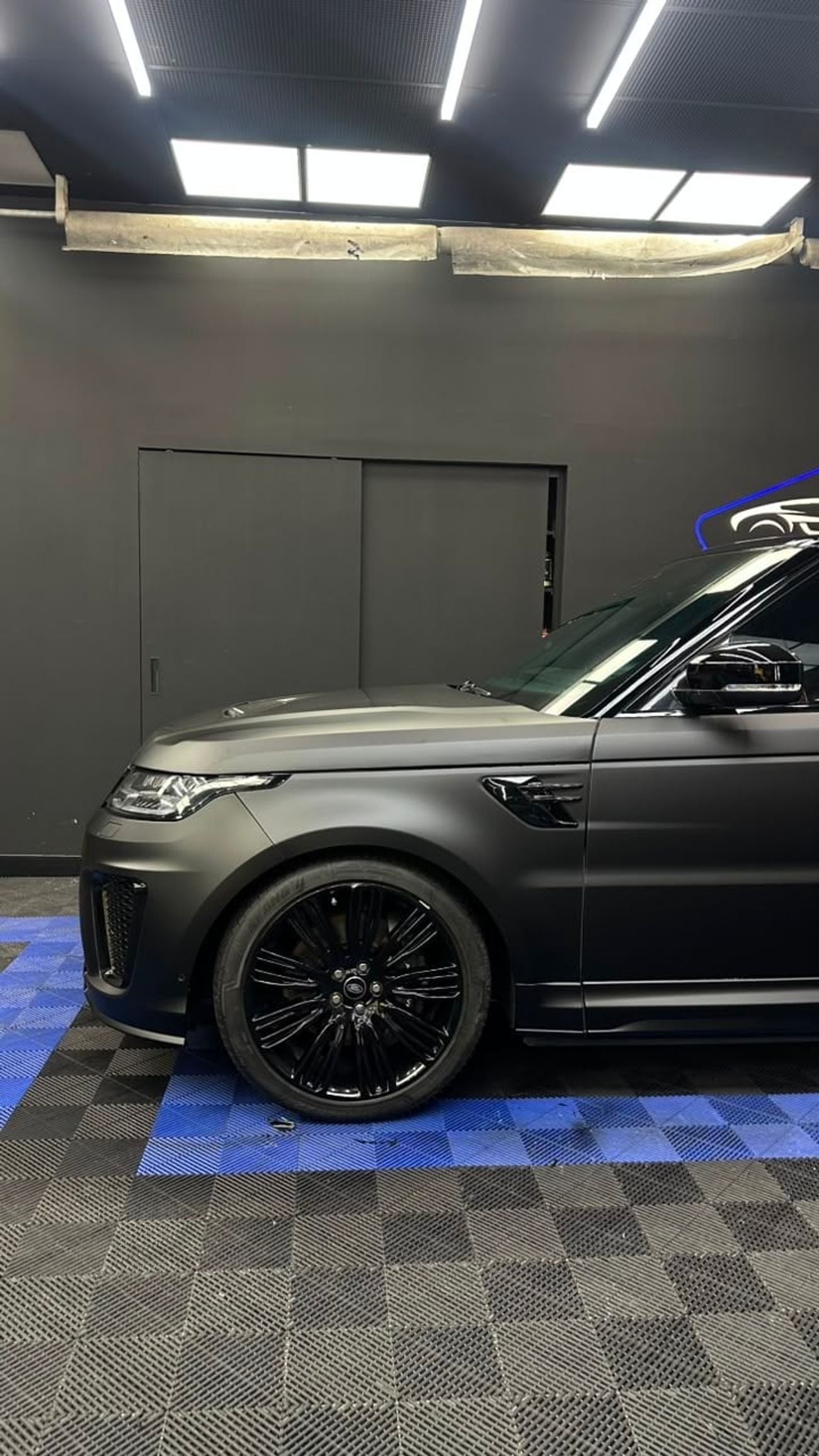 Land Rover Range Rover Sport HSE DYNAMIC