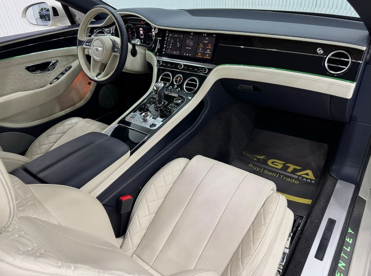 بنتلي كونتيننتال جي تي 2019 Bentley Continental GT, One Year Warranty, Full Service History, GCC