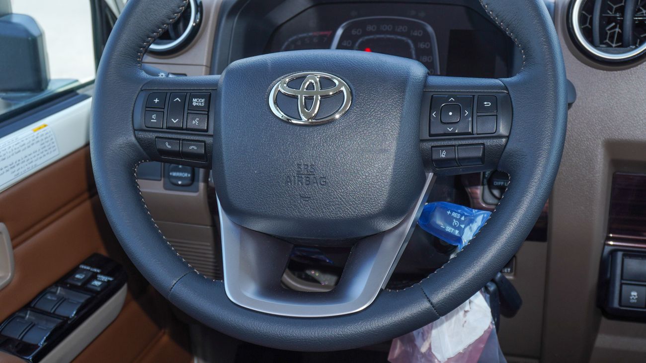 Toyota Land Cruiser 70 LX 4.0L V6 A/T  Al Futtaim