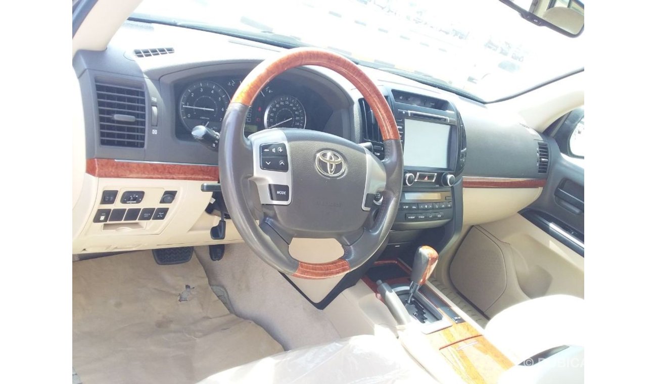 Toyota Land Cruiser Toyota Land Cruiser GX-R  V8 2015 GCC