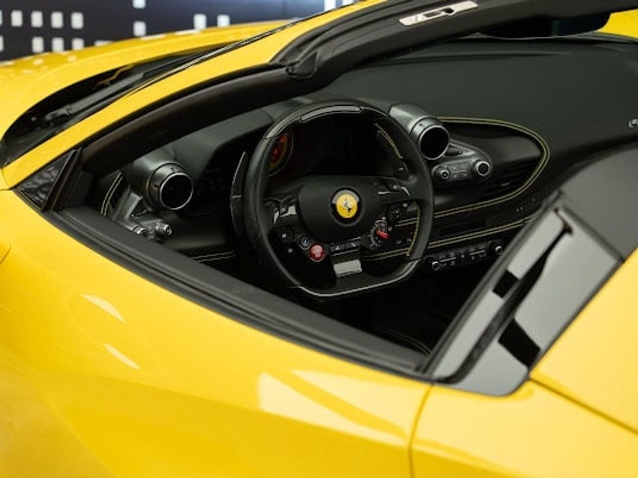 فيراري ف ٨ سبيدر 3.9T V8