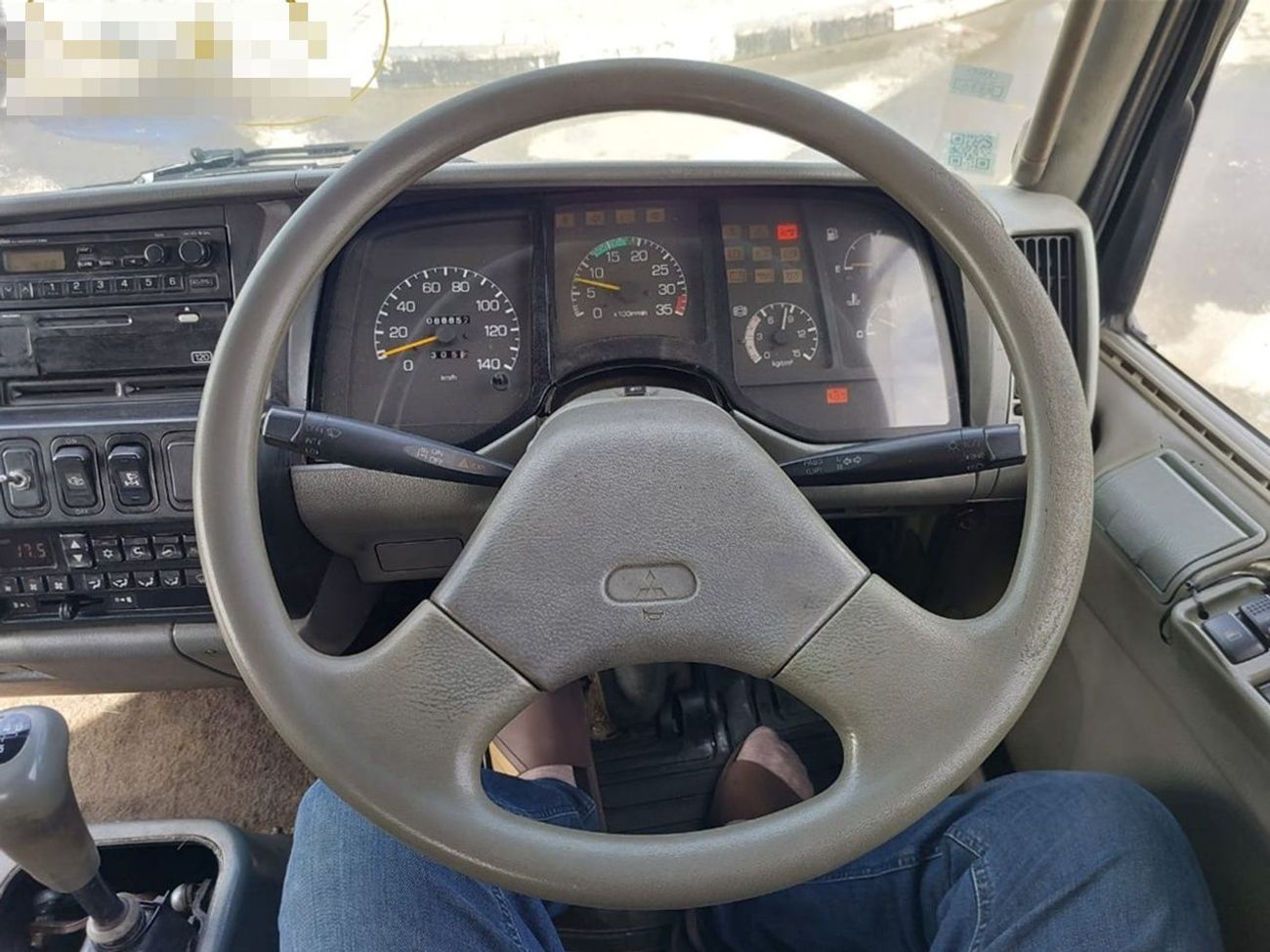 Mitsubishi Fighter MITSUBISHI FIGHTER TRUCK RHD 1995 MODEL 8.2 L DIESEL MANUAL(PM20050)