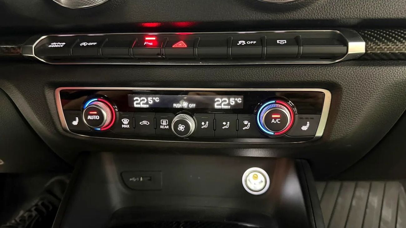 Audi S3 TFSI quattro 2.0L