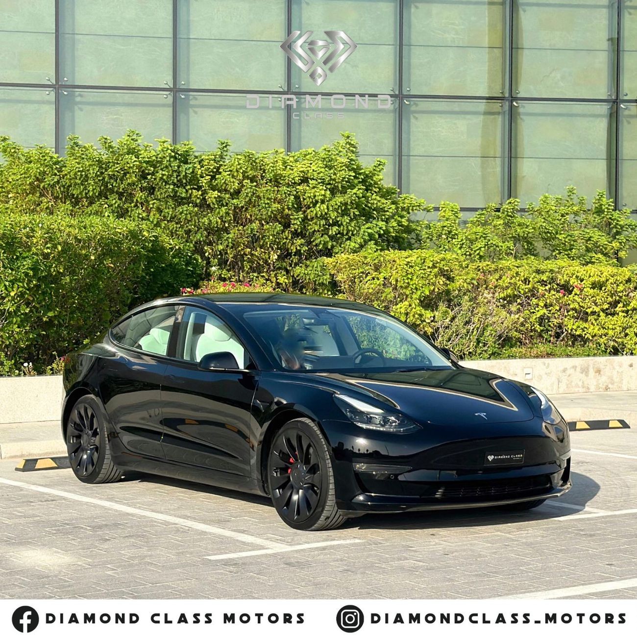 Tesla Model 3 Tesla Model 3 Performance  Full Self-Driving  White Interior  Auto Pilot  Dual Motor  2022 GCC Under