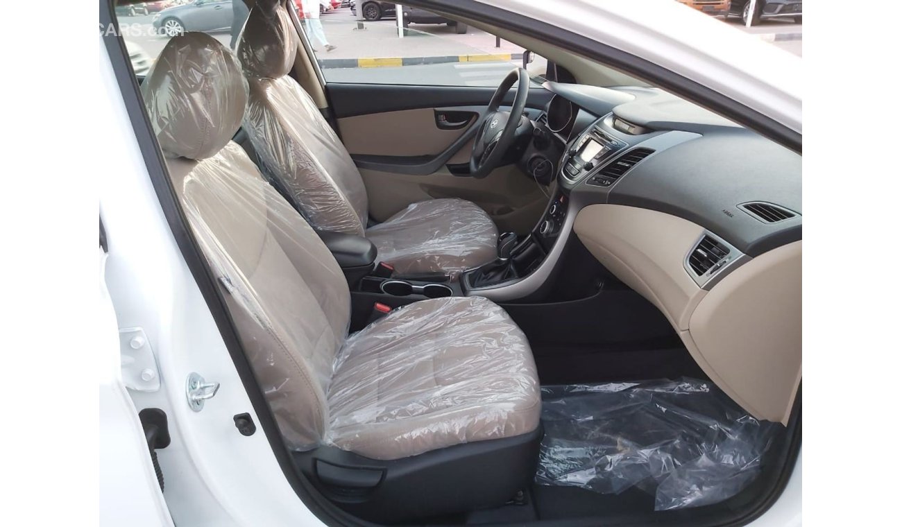 Hyundai Elantra SE  - extremely Clean car a must see