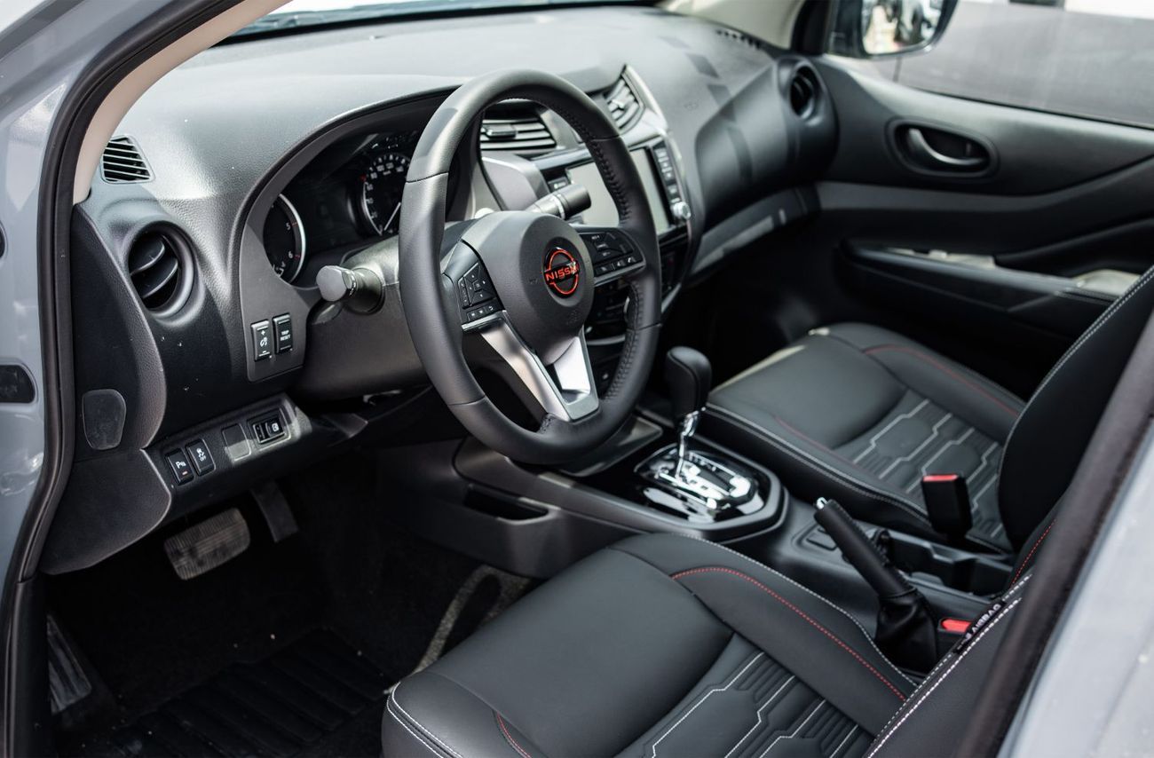 نيسان نافارا 2025 Nissan Navara Pro-4X 2.5L AT Diesel (Gray)