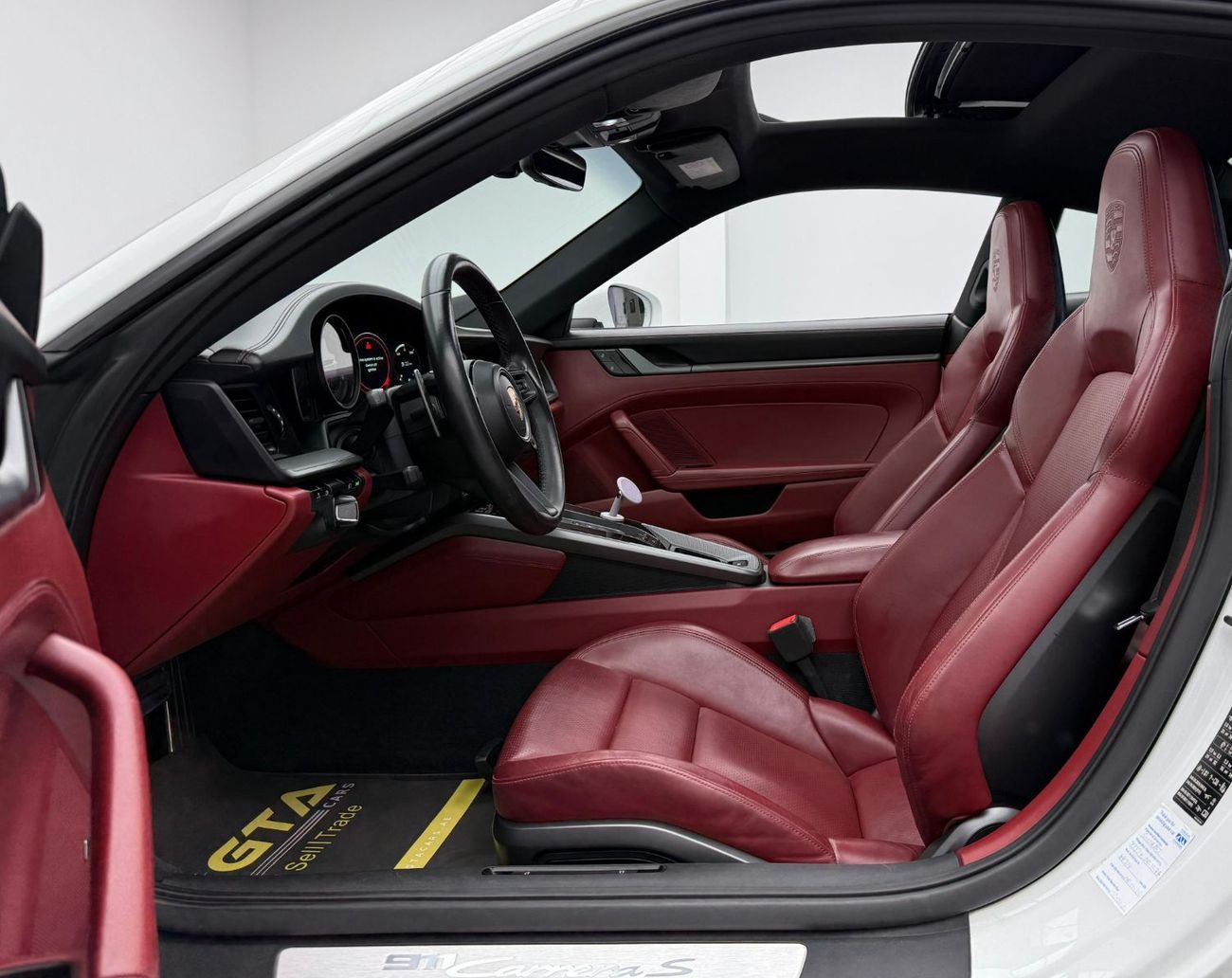 Porsche 911 Carrera S 3.0L (444 HP) Coupe 2020 Porsche 911 Carrera S, Warranty, Full Porsche Service History, Ex