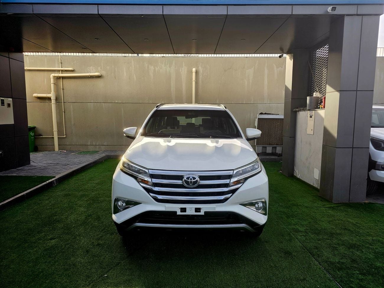 تويوتا راش EX/ PASSENGER 7 SEATS/ LOW MILEAGE