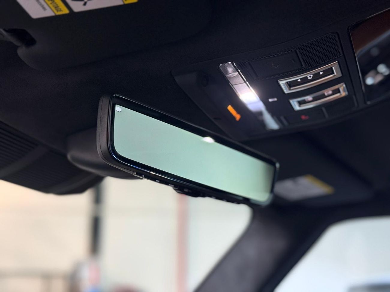 لاند روفر ديفندر X DYNAMIC P400 2026