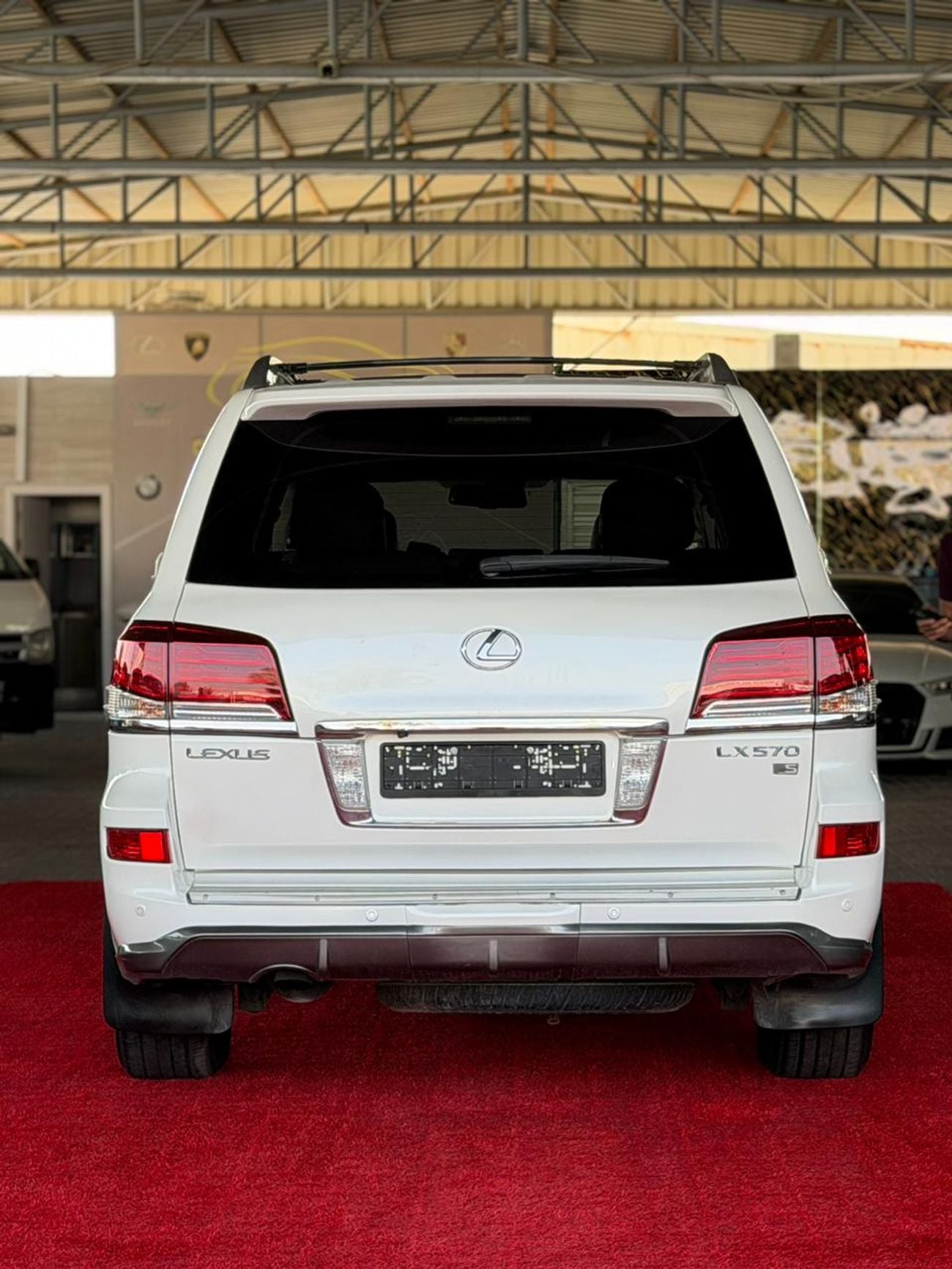 Lexus LX570 SPORT PLATINUM
