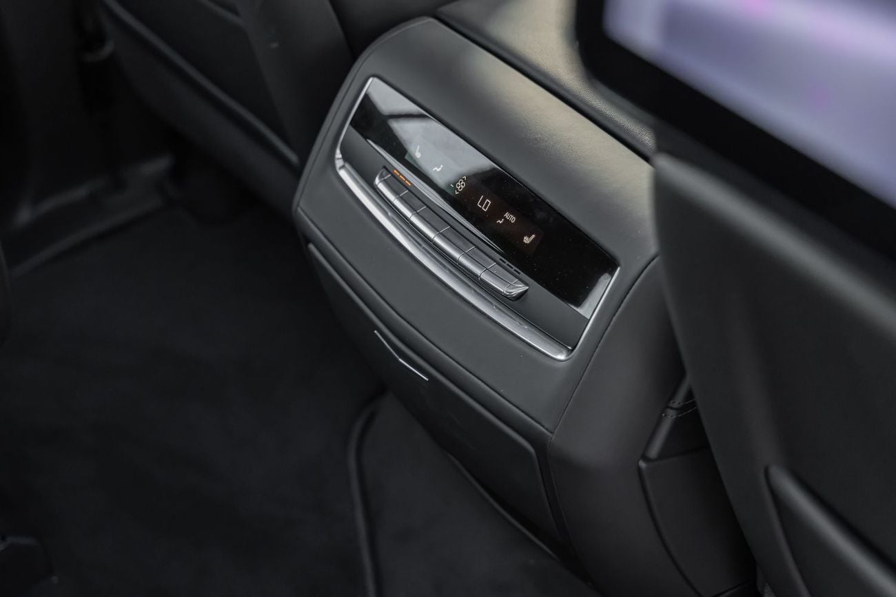 Cadillac Escalade Escalade-V 6.2L Cadillac Escalade | V | 2025 | GCC | Warranty available with Al Kendy + Service Cont