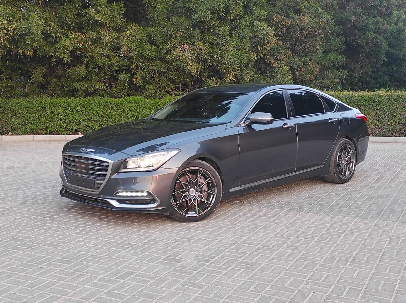 Genesis G80 Sport Royal 3.3L Genesis G80 2017 V6 3.3 full automatic