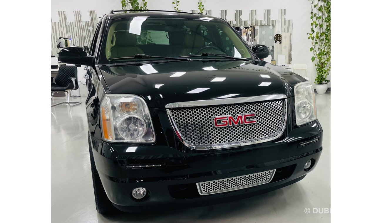 GMC Yukon Denali .. GCC .. Original Paint .. Perfect Condition