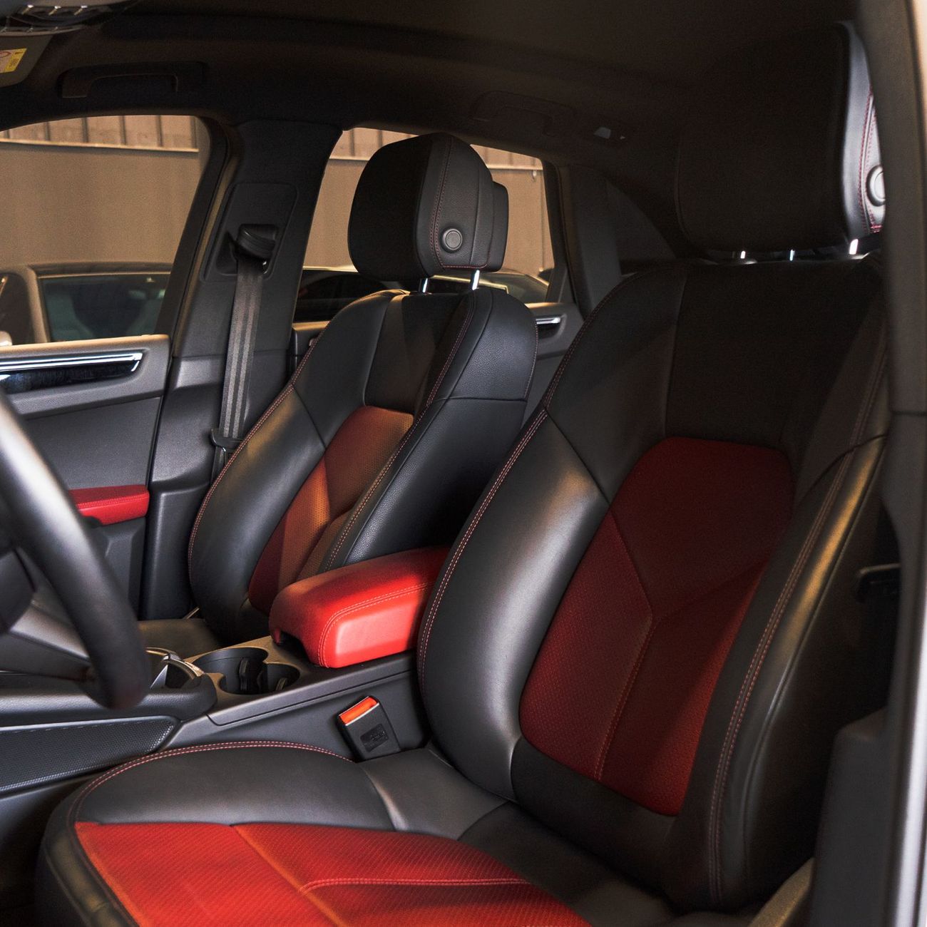 Porsche Macan Std 2.0L (260 HP)