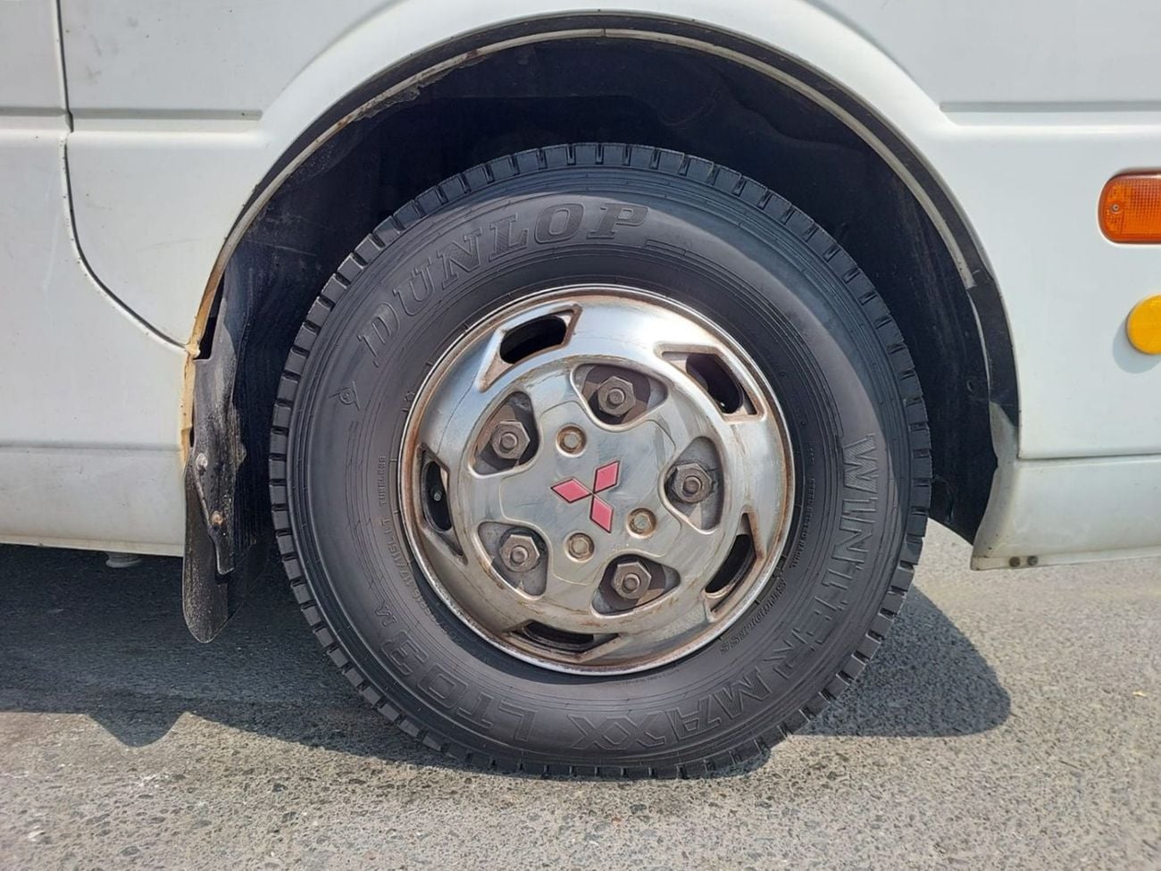 ميتسوبيشي روزا (RAMADAN OFFER) MITSUBISHI ROSA BUS RHD 2006 MODEL 4.9 L DIESEL MANUAL(PM00149)