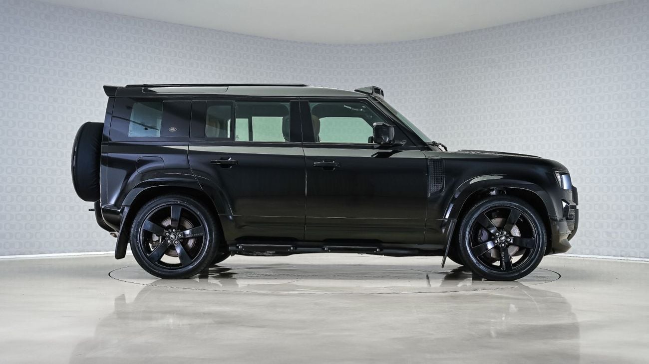 لاند روفر ديفندر Special Offer | AED 5,255 PM | 22in Wheels, LED Lightbar |