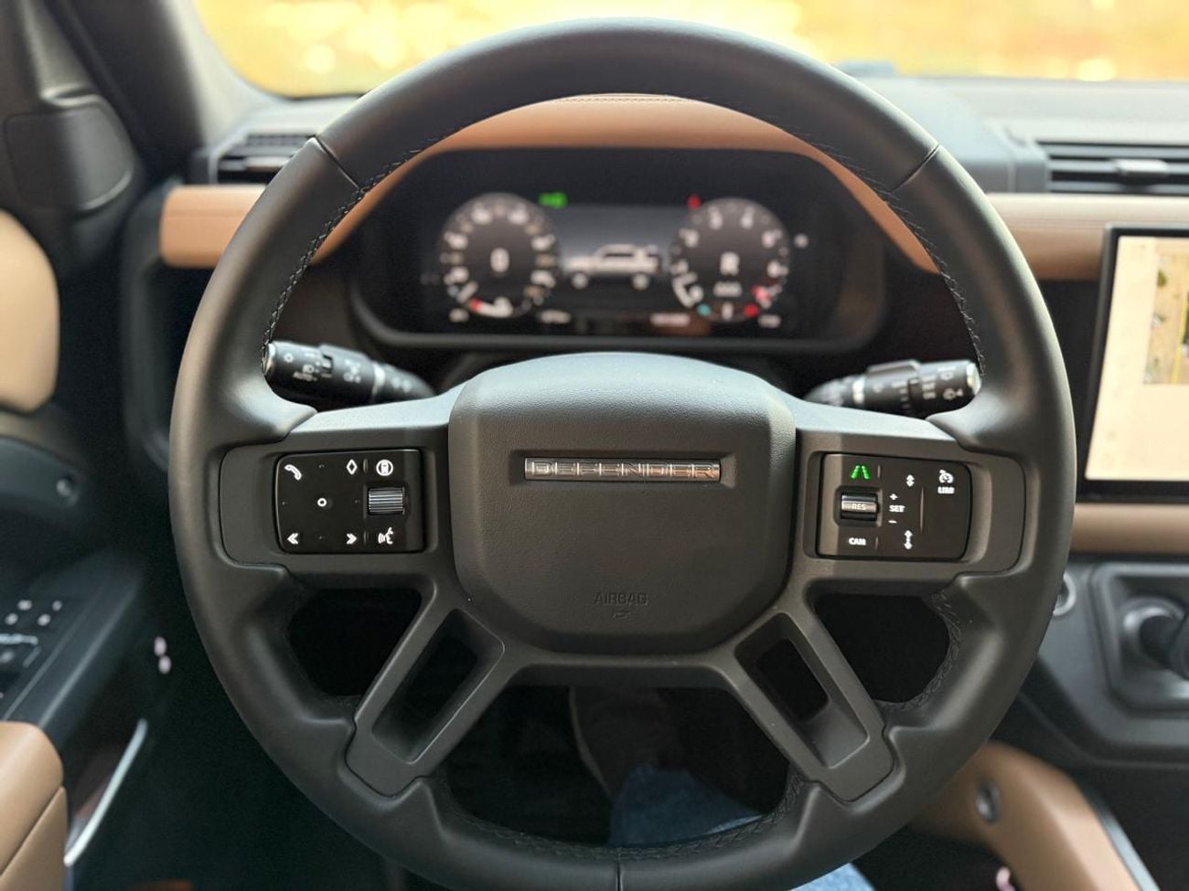Land Rover Defender P400 110 X-Dynamic HSE 3.0L (5 Seater)