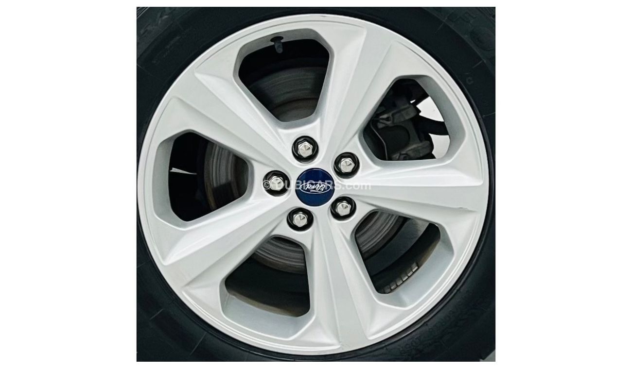 Ford Edge SE SE SE GCC .. Original Paint .. Perfect Condition ..m