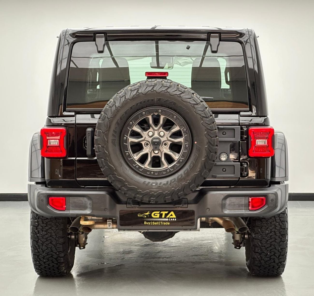 جيب رانجلر أنليميتد 2023 Jeep Wrangler Rubicon 392 SRT, Feb/2027 JEEP Warranty, Excellent Condition, GCC