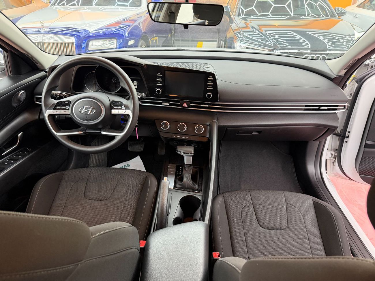 هيونداي إلانترا Comfort 1.6L