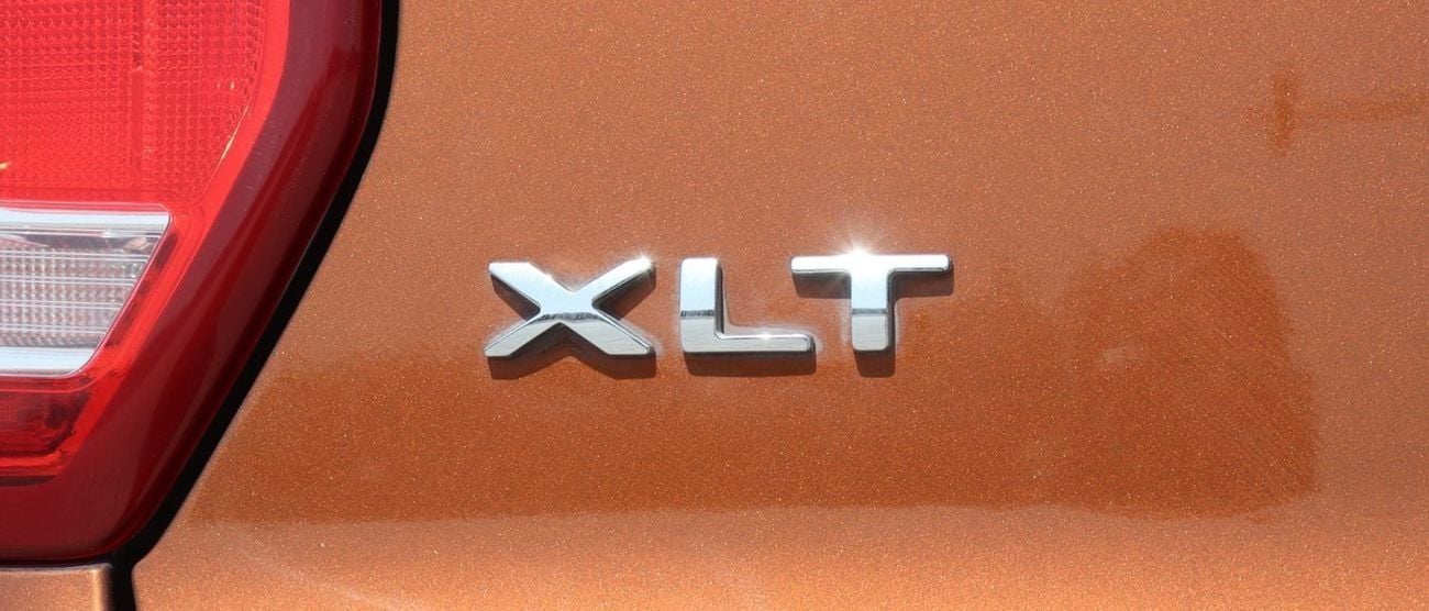 Ford Explorer XLT 3.5L Ford Explorer - 2017 - GCC - Full Option  - 6 V- XLT - 4WD - 3.3L -7 Seats - In excellent c