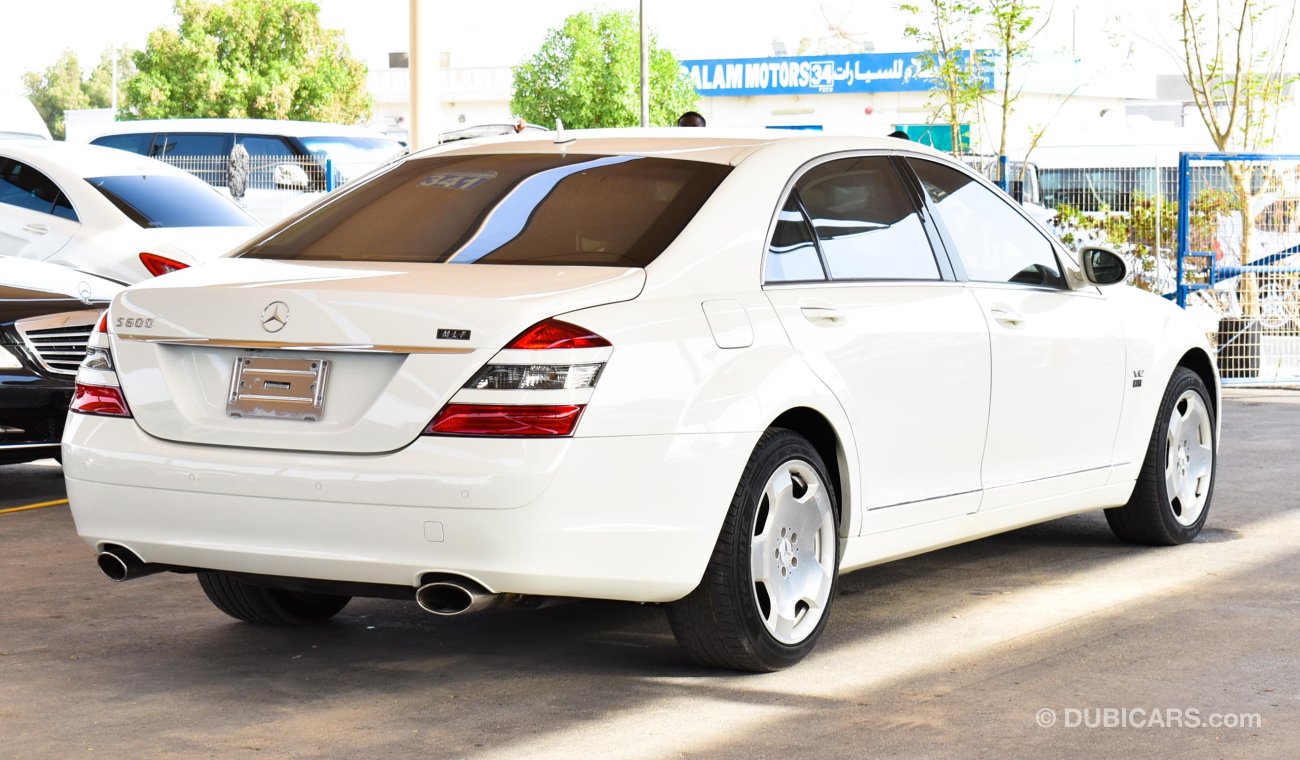 مرسيدس بنز S 600 V12