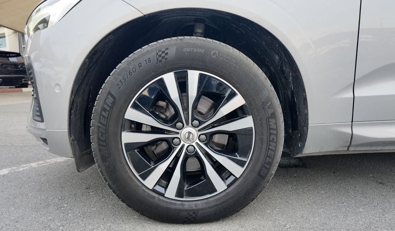 Volvo XC60 CORE B5 2.0T Powertrain | Agency Warranty | Complete Service History | GCC Specs