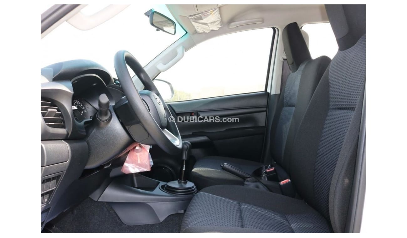 Toyota Hilux 2022 | DLX BASIC DIESEL MT 4X4 - BLACK INTERIOR AND FABRIC SEATS WITH GCC SPECS - EXPORT ONL