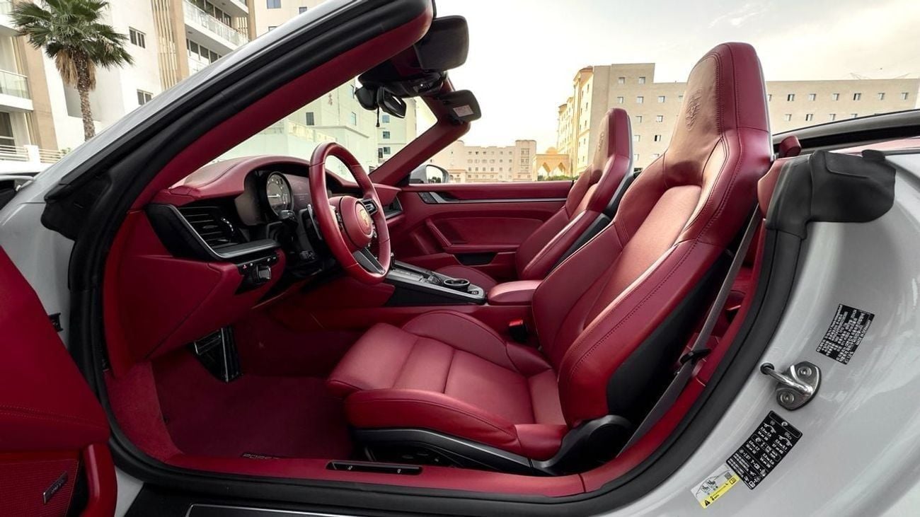 Porsche 911 Carrera 3.0L (380 HP) Convertible