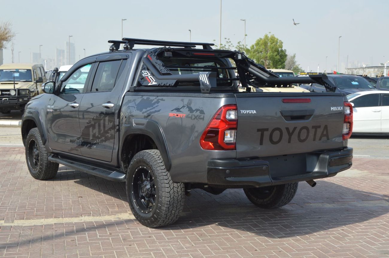 تويوتا هيلوكس Double Cabin  Right Hand Drive Model: *2017* -Push button Start,  Engine: 2.8L/ V4