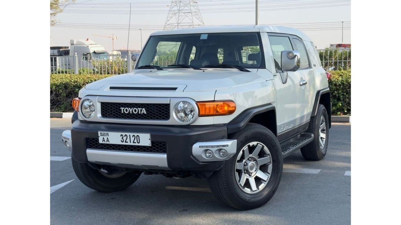 Toyota FJ Cruiser Toyota Land Cruiser VXR MODEL 2014 KM 49000 NO ACCDEINT NO PAINT