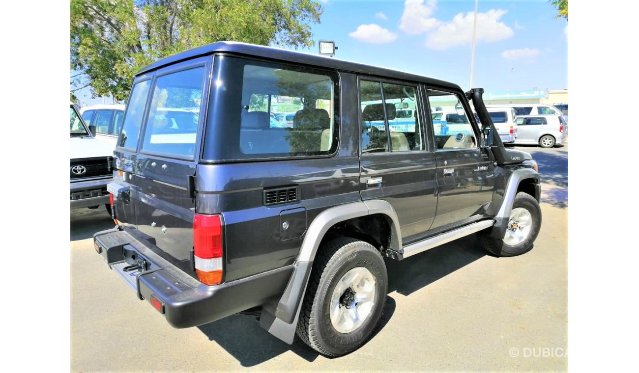 Toyota Land Cruiser HARD TOP  5 doors