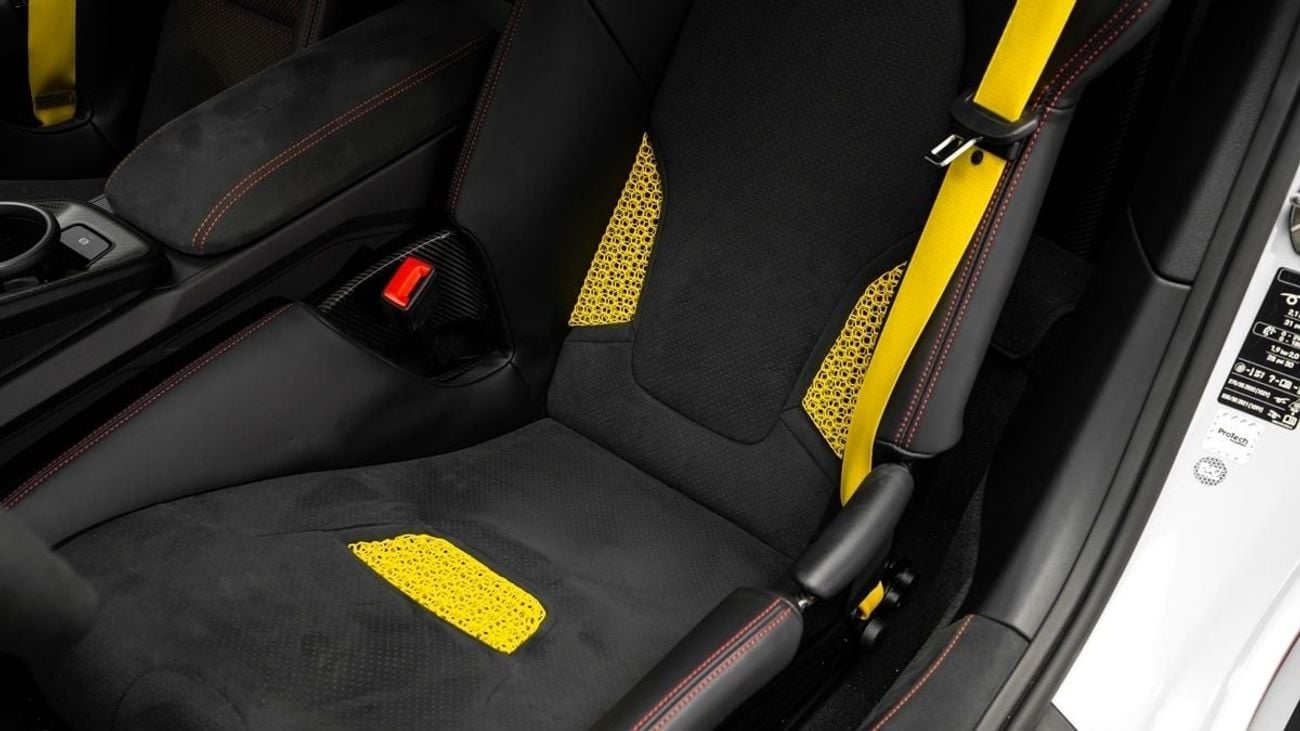 بورش 911 GT3 RS - 2025 - GCC Specs - Under 5 Years Warranty