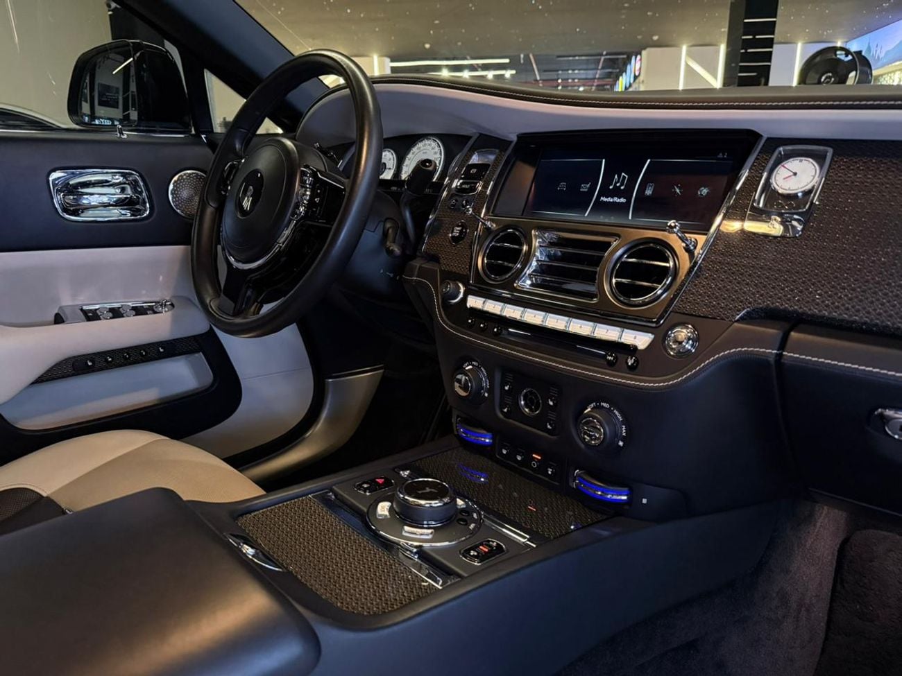 Rolls Royce Wraith STD 2018 Rolls-Royce Wraith Black Badge | Pristine Condition | Under Warranty from German Experts