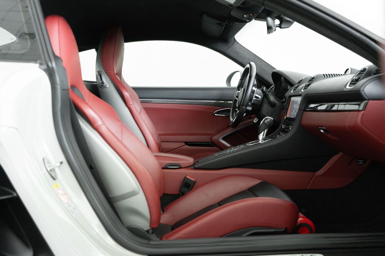 بورش كايمان 718 2021 Porsche Cayman 718 GTS / Full Porsche History / Porsche Warranty