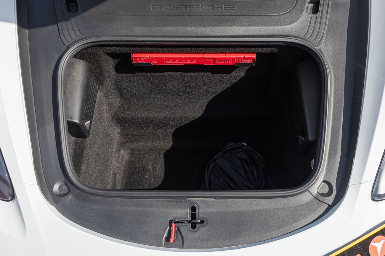 بورش بوكستر 718 GTS 4.0L A/T