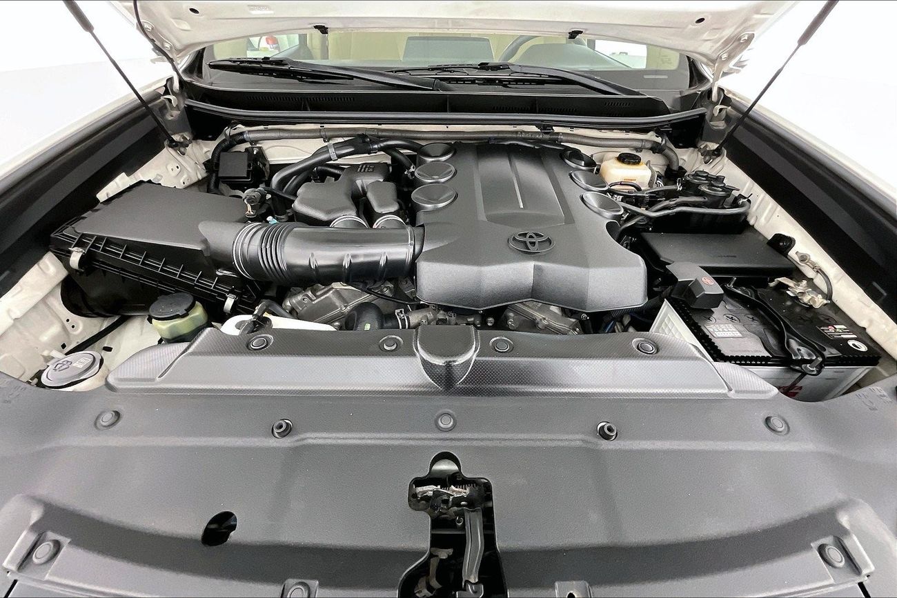 Toyota Corolla SE | 1 year free warranty | 0 Down Payment