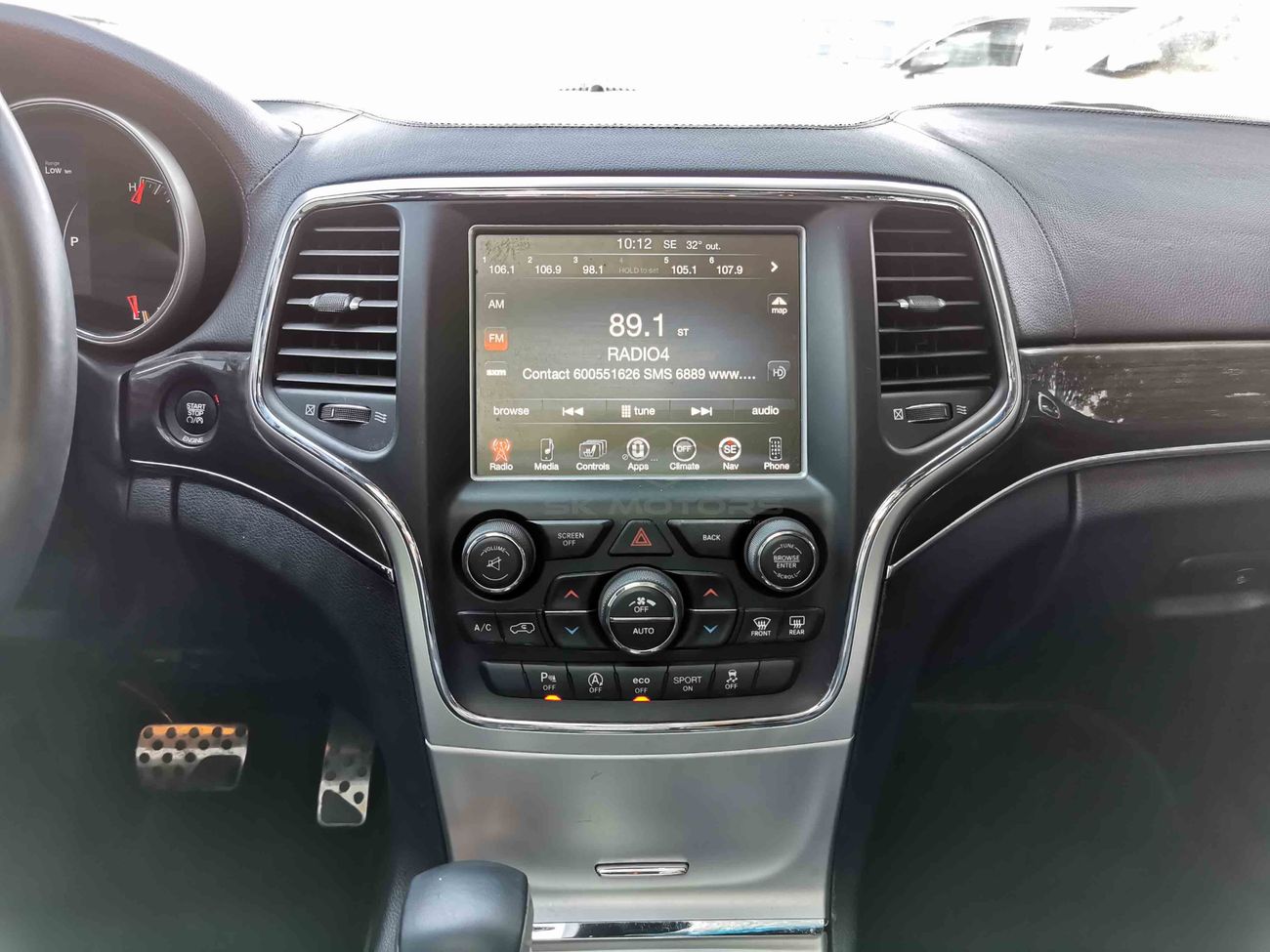 جيب جراند شيروكي 3.6L, 20" Rims, DRL LED Headlights, Parking Sensors, Driver Memory Seat, Heated Seats (LOT # 251)