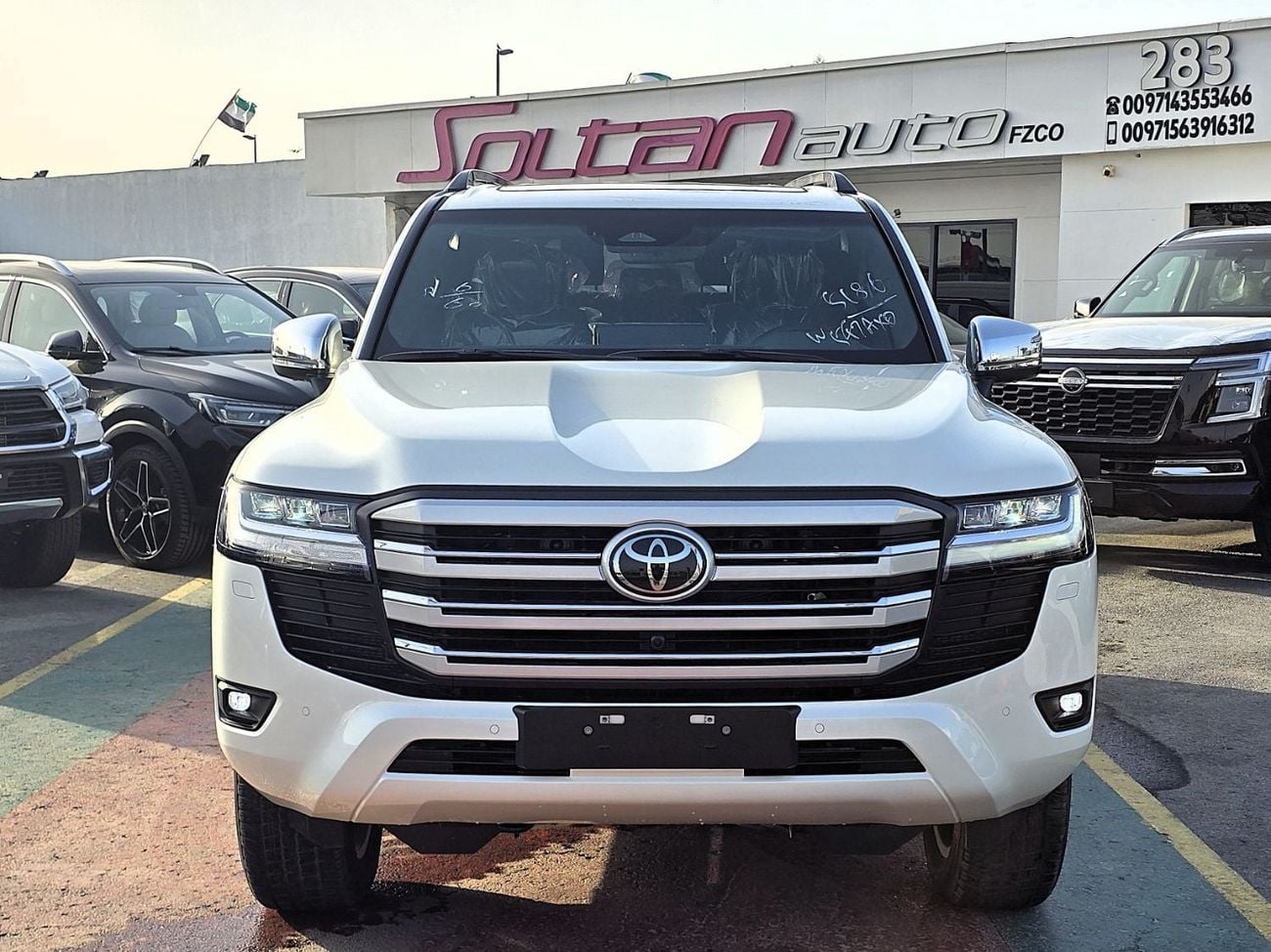 Toyota Land Cruiser VX Toyota land cruiser Vx 3.5l turbo 4*4 A/T  white /black Color 2026