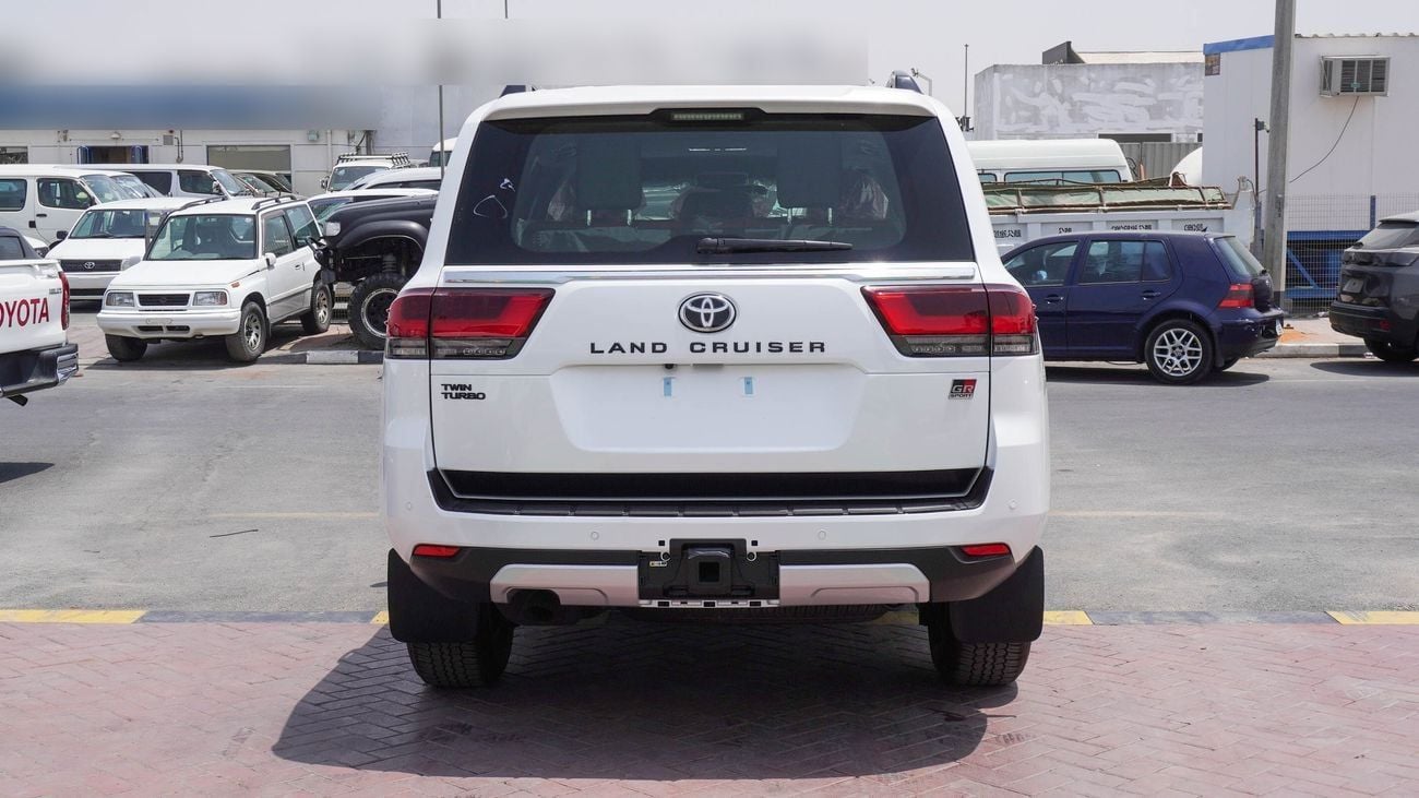 تويوتا لاند كروزر GR SPORT 3.5L V6