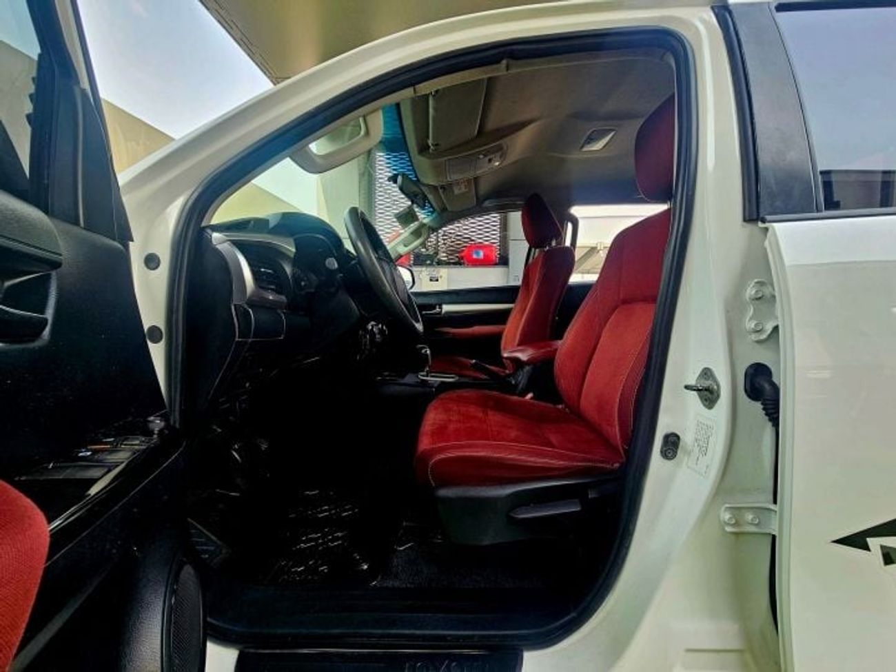 Toyota Hilux Toyota Hilux 2022MODEL SR5 v4 2.7L Petrol Engine Colour White Transmission Automatic Interior Red Ho