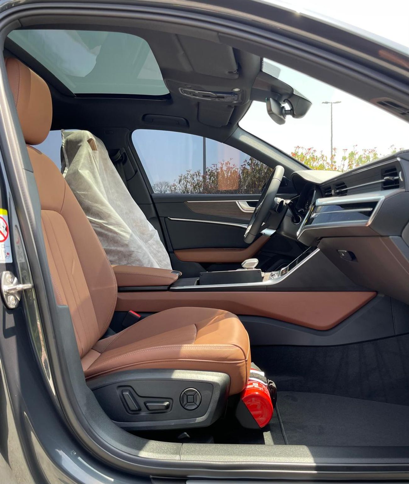 Audi A6 40 TFSI (190 HP) 40 TFSI Full Option Warranty & Service 2025 GCC