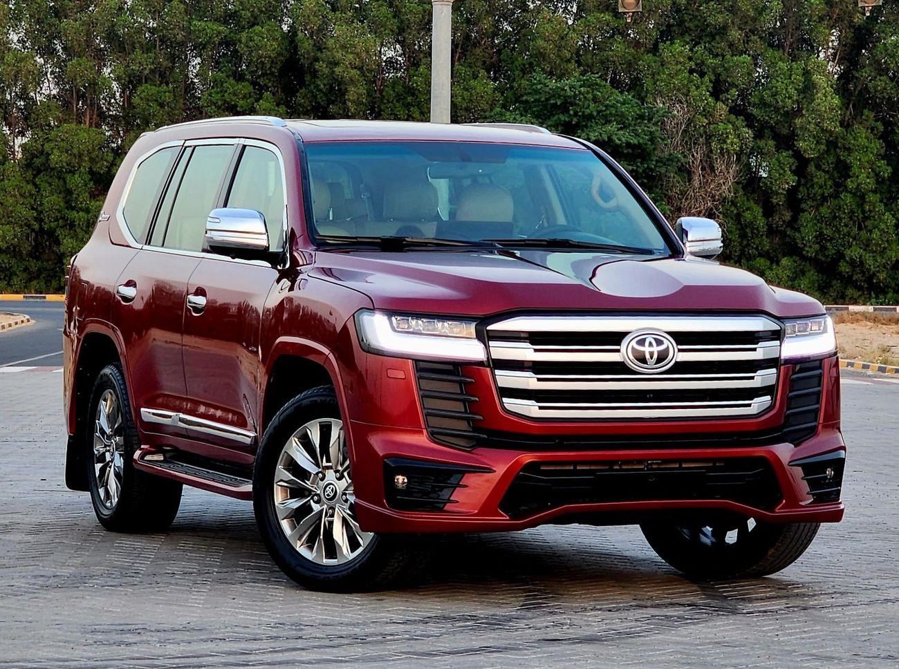 تويوتا لاند كروزر GX.R V8 upgrade 2023