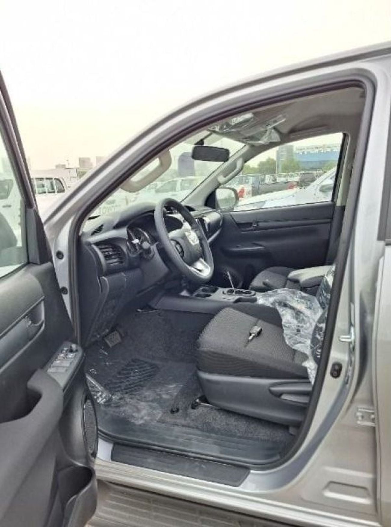 تويوتا هيلوكس Toyota Hilux Active Double Cab Med Auto 3I 2.4GD Diesel | 0 KM | 03 years Warranty