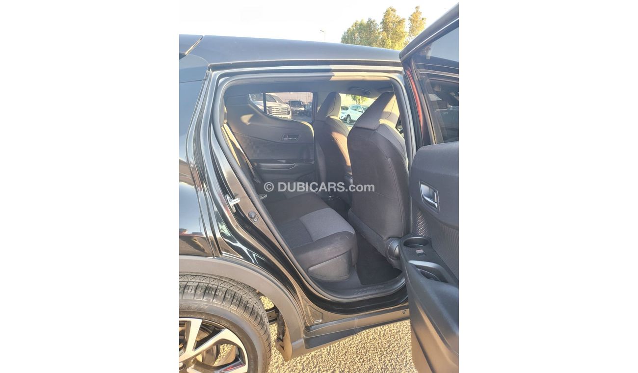 Toyota CHR TOYOTA C H R 2020 CLEAN CAR