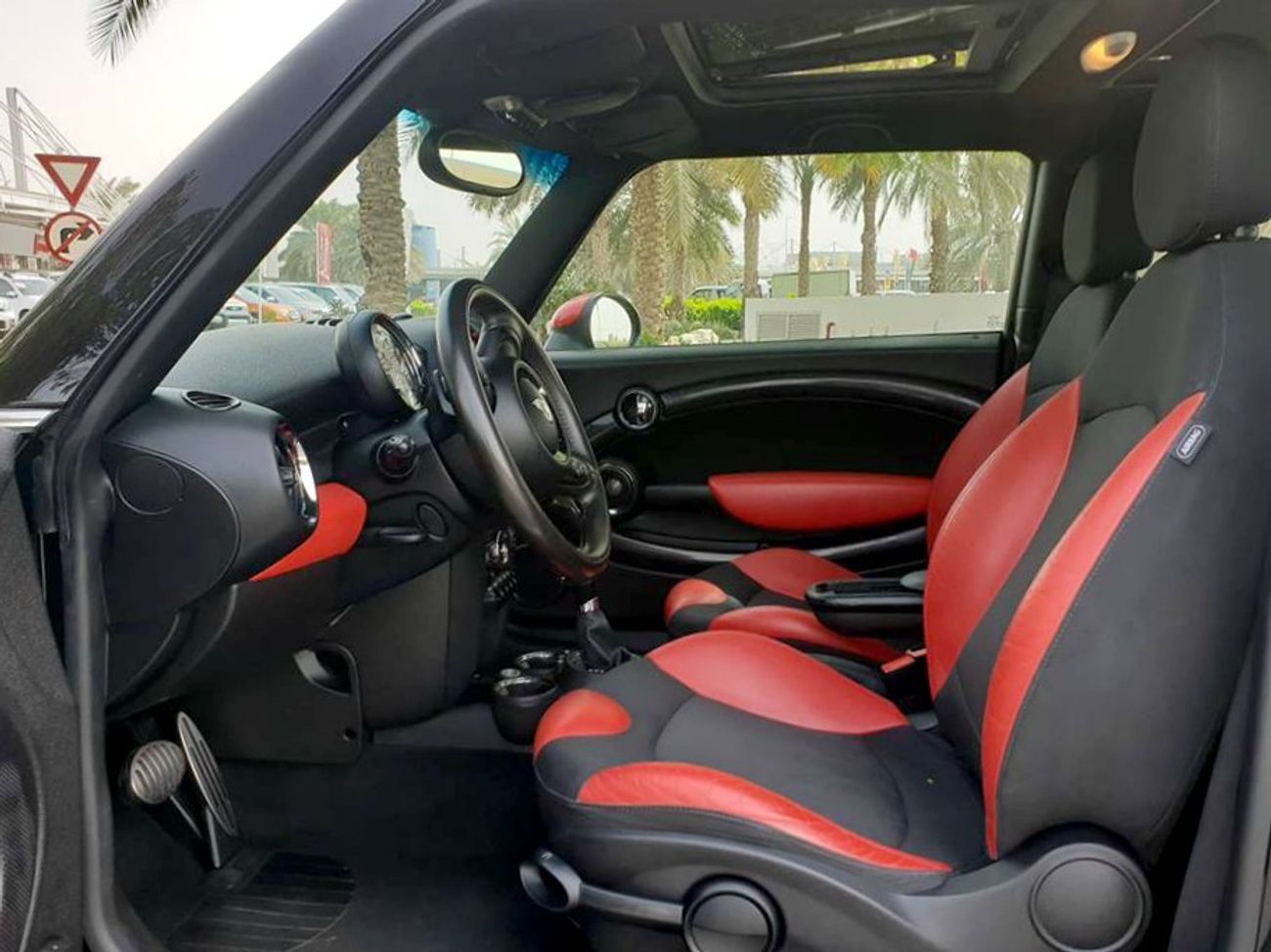 Mini Cooper S - V4 - 2012 - WARRANTY - JUS7 638 AED PER MONTH - 0 DOWNPAYMENT -