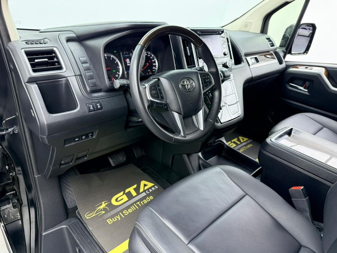 Toyota Granvia 2023 Toyota Granvia Premium, 2026 Toyota Warranty, Full Toyota Service History, Fully Loaded, GCC