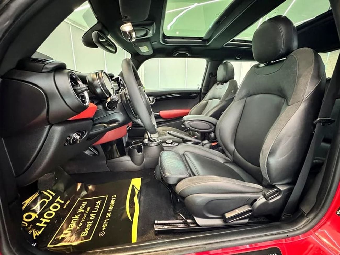 ميني كوبر BEAUTIFUL S ** JCW ** ACCIDENT FREE || GCC || TOP OPTIONS || CONDITION