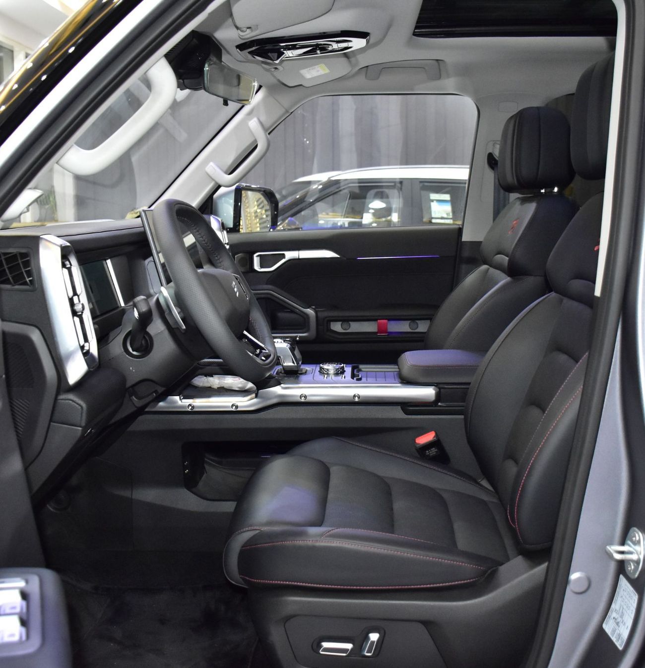 Jetour T2 EXCELLENT DEAL for our Jetour T2 4x4 ( 2025 Model ) in Silver Color Chinese Specs